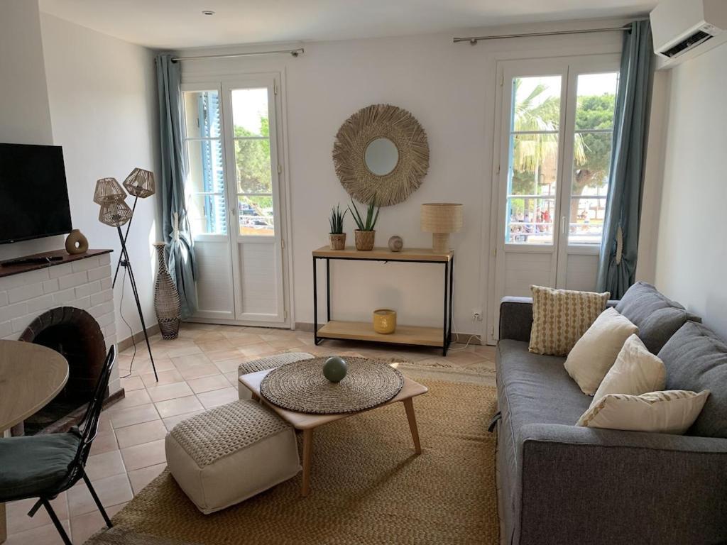 Maison De Village Renovee Avec Vue Mer Exceptionnelle Сент-Максим Экстерьер фото